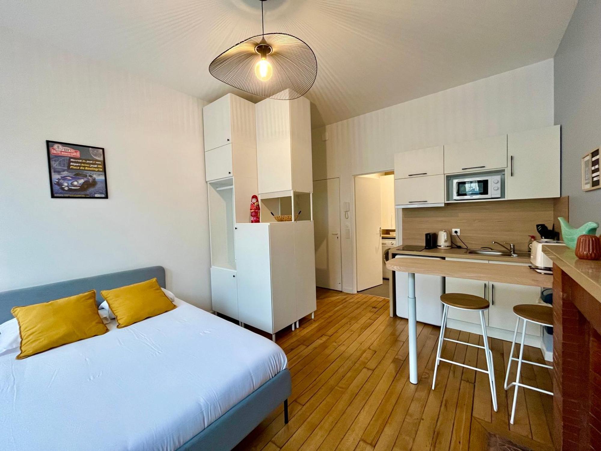 Suite Clovis - 1 Reims Exteriör bild